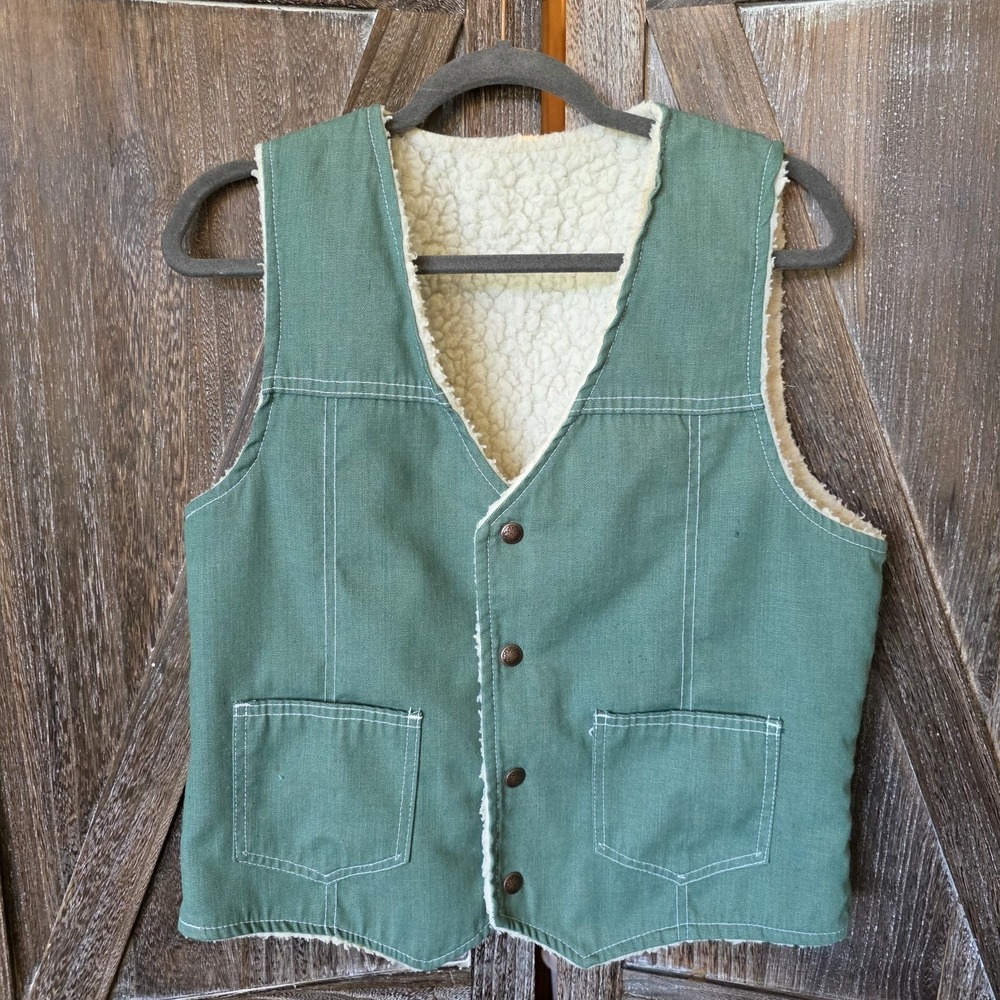 Cap'n Jac Vest Men's Size Medium Green Sherpa Lined Snap Closure Vintage Pockets